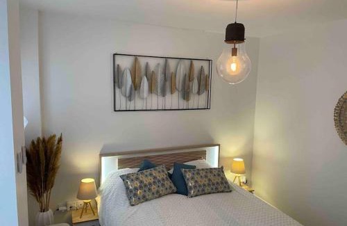 Sens Apartment | Discover Le Cocon Balnéo: Pet & Child-Friendly Retreat