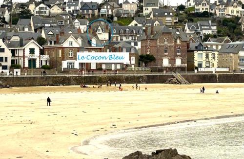 Pleneuf-Val-Andre Apartment | Oceanfront Le Cocon Bleu with Pet-Friendly Comforts