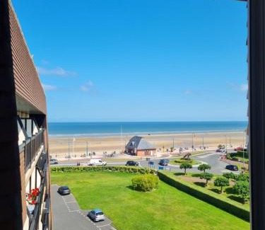 Villers-sur-Mer Apartment | Cozy Oceanview Studio "Le Cocon d'Estelle" Near Beach