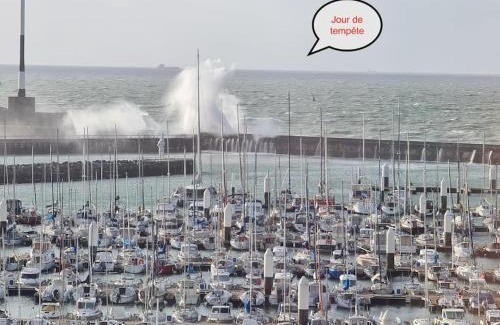 Downtown Le Havre Apartment | Oceanfront Retreat at Le Cocon de Jade - Guest Rated 9.8