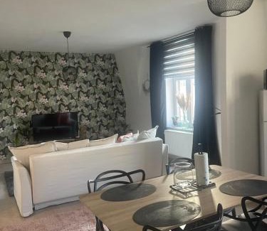 Guillemins Apartment | Family-Friendly Retreat at Le cocon de la belle liégeoise