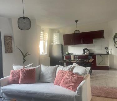 Guillemins Apartment | Family-Friendly Retreat at Le cocon de la belle liégeoise