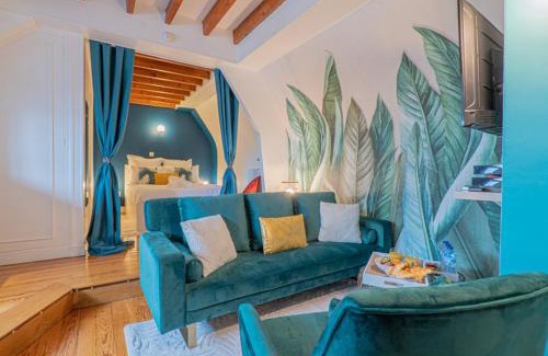 Evreux Apartment | Discover Le Cocon de la Cathédrale: Family-Friendly Escape