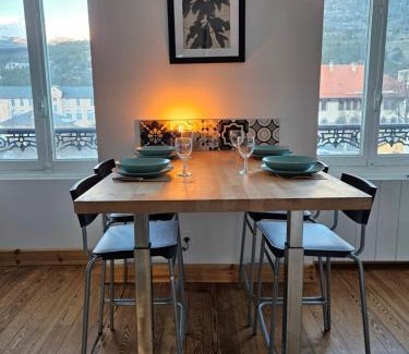 Barcelonnette Apartment | Explore Le Cocon de la Pare: Central T3 with Family Appeal