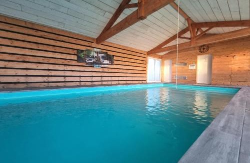 Saint-Savin Bed & Breakfast | Relax at Le Cocon de Lily with Oceanfront Views and Pools