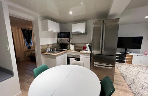 Saint-Dizier Apartment | Inviting Stay at Le Cocon du Centre Ville for Families