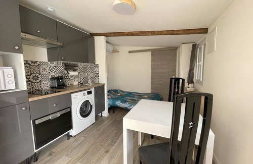 Paillet Apartment | Relaxing Retreat at Le Cocon du Coteau with Pool & Terrace