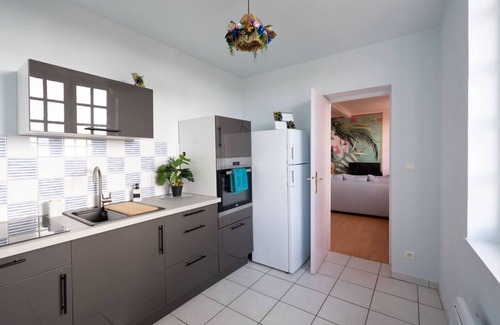 Lisle-sur-Tarn Apartment | Stay at Le Cocon Floral: Central Location Near Gaillac