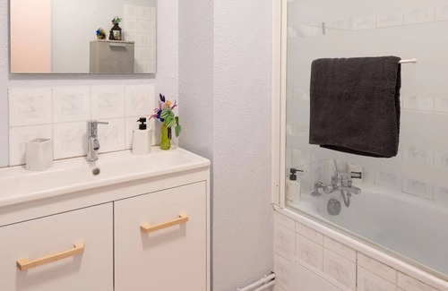 Lisle-sur-Tarn Apartment | Le Cocon Floral - Lisle-sur-Tarn - Hypercentre