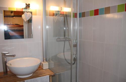 Gresse-en-Vercors Apartment | Relax at LE COCON: Oceanfront Retreat with Pool Access