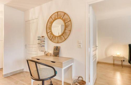 Saint-Remy-les-Chevreuse Apartment | Pet and Child Friendly Stay at Le Cocon de Chevreuse
