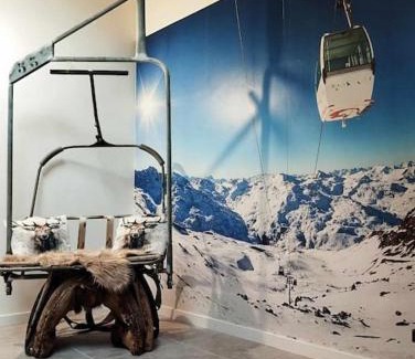 Lathuile Apartment | Experience the Unique Cinema Room at LE COCON near Lake Annecy