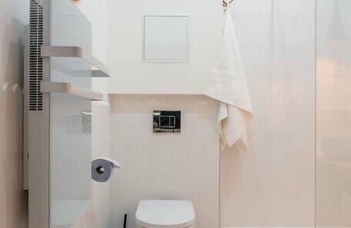 Jean Moulin - Marius Berliet Condo | Relax in Comfort at Le Cocon: Spa & Child-Friendly Amenities