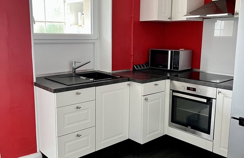 Alpes-Romans Apartment | Charming Le Cocon: Family-Friendly Stay in City Center