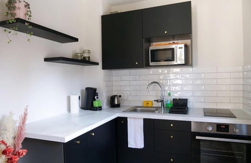 Krutenau Apartment | Discover Le Cocon Urbain: Stylish Studio for Families