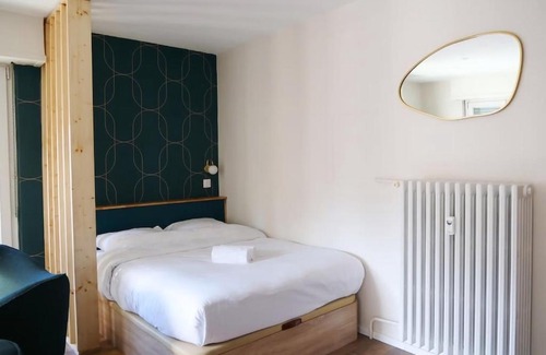 Krutenau Apartment | Discover Le Cocon Urbain: Stylish Studio for Families