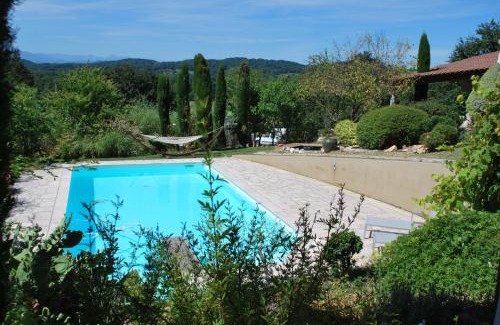 Salies-du-Salat House | Experience Comfort at Le Cocon Vert - 4-Star Oasis!