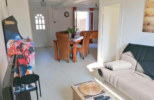 Pierrefitte-sur-Sauldre House | Family-Focused Stay at Le Cocoon d'Annabelle with Garden