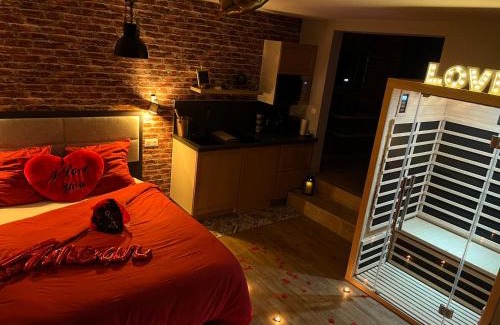Friaucourt House | Relax at Le Cocooning: Guest Rated 9.5 & Hot Tub Bliss