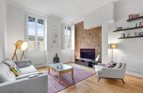 Arnaud Bernard Apartment | Comfortable Retreat at Le Codrus in Central Toulouse