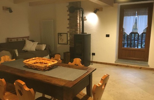La Thuile Apartment | Enchanting Le Coin Caché: Family-Friendly Retreat Awaits