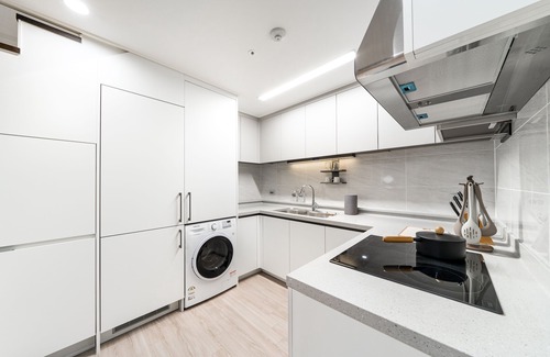 Yeosu Apartment | Discover Le Collective Yeosu: Rated 9.4 with Breakfast & More