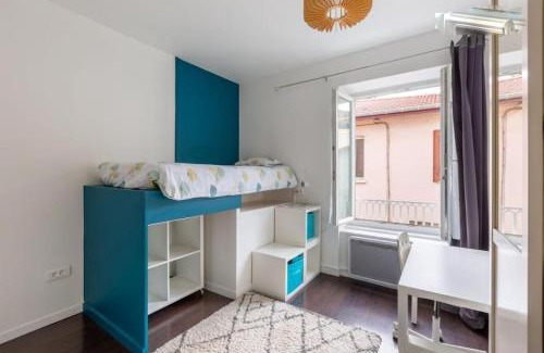 Collonges-au-Mont-d'Or Apartment | Le Collonges - Spacieux Pied à Terre proche Lyon