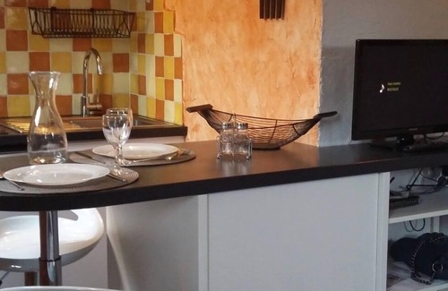 Toulouse City-Centre Apartment | Discover Le Colombier Near Square Charles de Gaulle