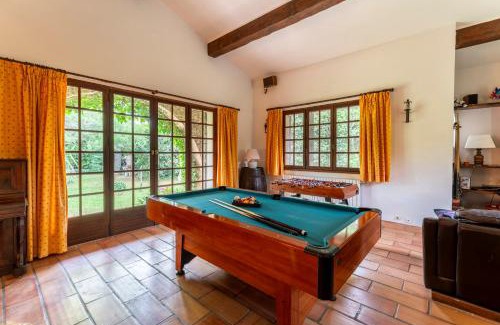 Barbentane Villa | Discover Le Colombier - Cambalala: 4-Star Family Retreat
