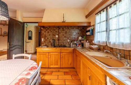 Barbentane Villa | Discover Le Colombier - Cambalala: 4-Star Family Retreat