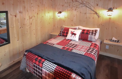 Shannon Ski Chalet | Le Colvert Chalet au Bord de L'eau Avec spa