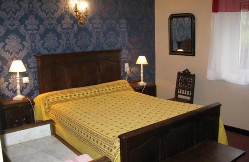 Bulgneville Hotel | Pet Friendly Retreat at Le Commerce: Family-Friendly Amenities