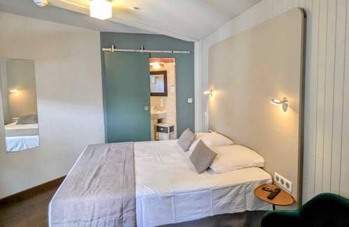 Thonon-les-Bains Hotel | Experience Comfort at Le Comte Rouge - Guest Rated 9/10
