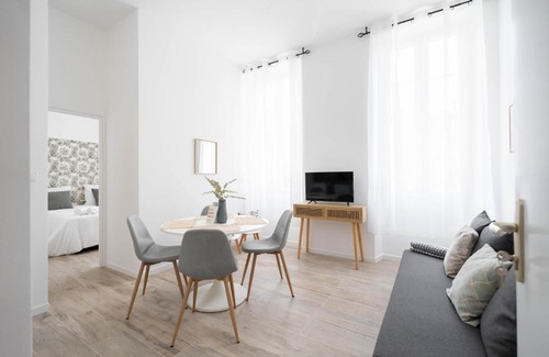 Mazargues Apartment | Cozy Retreat at MaisonMars - Le Concorde 2 near Calanques