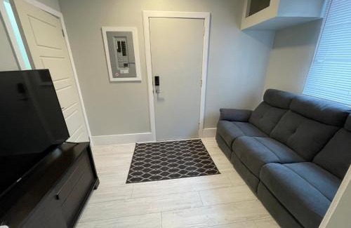 Rouyn-Noranda Apartment | Welcoming Le Convivial: Family-Friendly with Breakfast Included