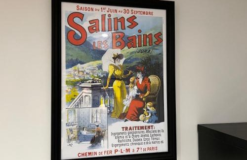 Salins-les-Bains Apartment | Stylish LE COQUET in the Heart of the City, Family-Friendly