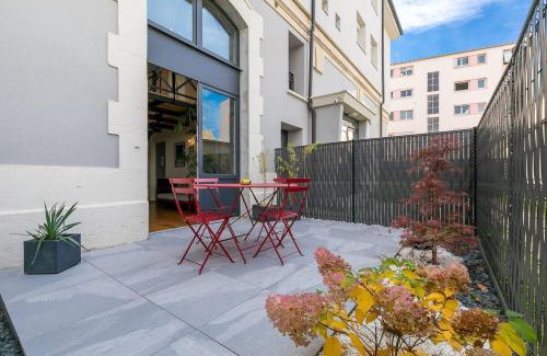 Faubourg North Apartment | Peaceful Retreat at Le Corbeau et le Homard - Family Friendly
