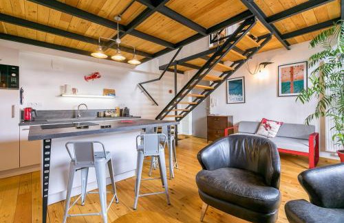 Faubourg North Apartment | Peaceful Retreat at Le Corbeau et le Homard - Family Friendly