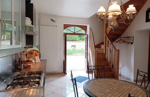 Sermizelles House | Discover Le Corps de Ferme: 9.6/10 Rated with Ocean Views