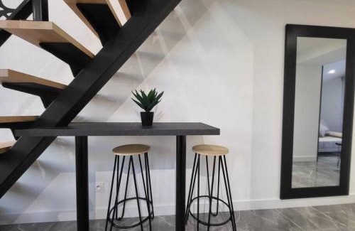 Oslon Apartment | Cozy Retreat for Two with Pet-Friendly Amenities