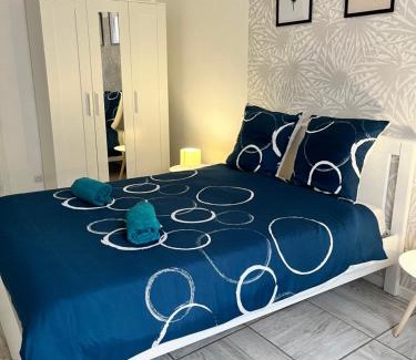 Prades Apartment | Experience Le cosy: Central City Retreat for Families