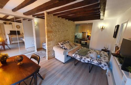 Chaville Apartment | Convenient Stay Between Paris and Versailles with Free Parking