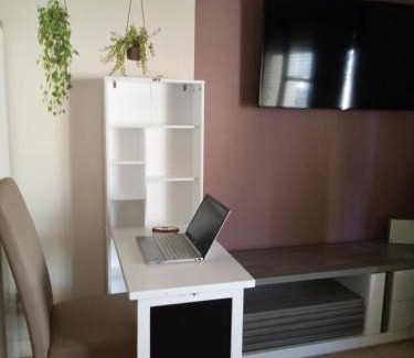 Brive-la-Gaillarde Apartment | Oceanfront Getaway at DL LES 4 SAISONS - Guest Rated 9/10
