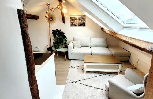 Notre-Dame Apartment | Discover Le Cosy Macaron: Family-Friendly in Versailles