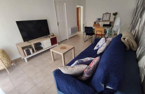 Juan-les-Pins Apartment | Experience Comfort at Le Cosy Rionde - Child Friendly Stay