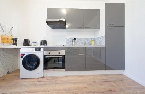 Bas-Vernet Apartment | Cozy Le CosyCatala: Perfect for Families with WiFi