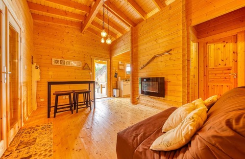 La Plaine-des-Palmistes Ski Chalet | Family-Friendly Retreat at Le Cottage with Great Reviews