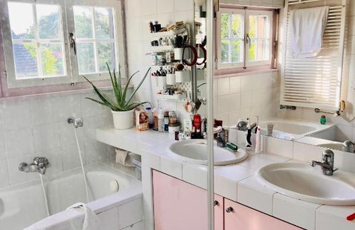 Collonge-Bellerive House | Discover Comfort at Le Cottage - Rated 8.5/10 by Guests