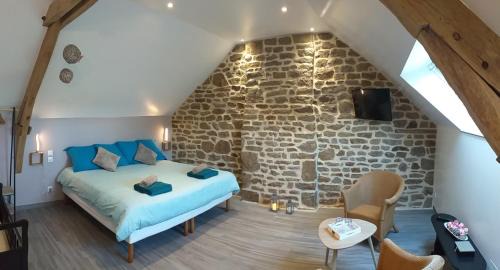 Lonlay-l'Abbaye House | Family-Friendly Retreat at Le Cottage de L'Abbaye