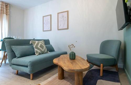 Anse Apartment | Explore Le Coussin Lyonnais, T2 in the Heart of Lyon